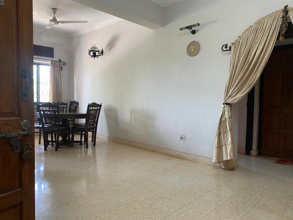 WhatsApp Image 2025-10-13 at 15.55.04 (2)