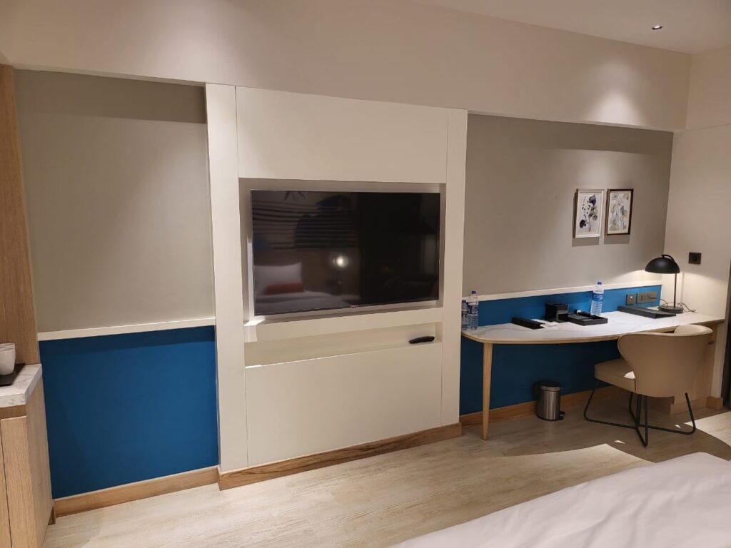 WhatsApp Image 2025-11-04 at 15.17.17 (1)