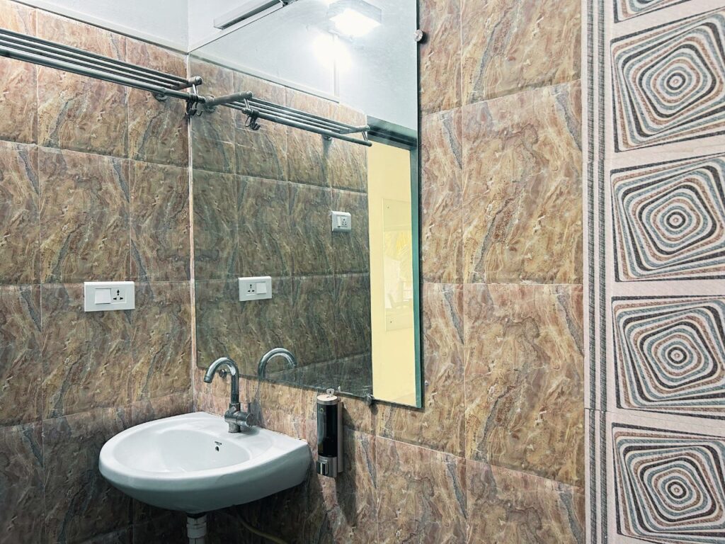 WhatsApp Image 2025-11-07 at 12.51.19 (2)