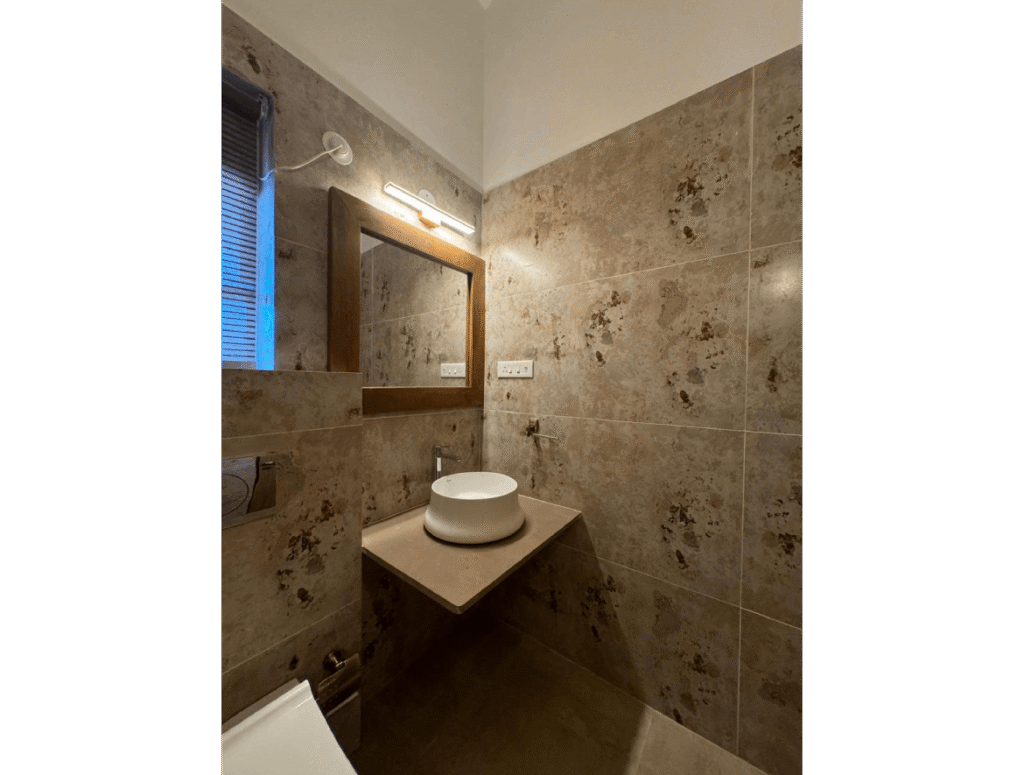 WhatsApp Image 2025-11-14 at 16.53.58 (1) (2)