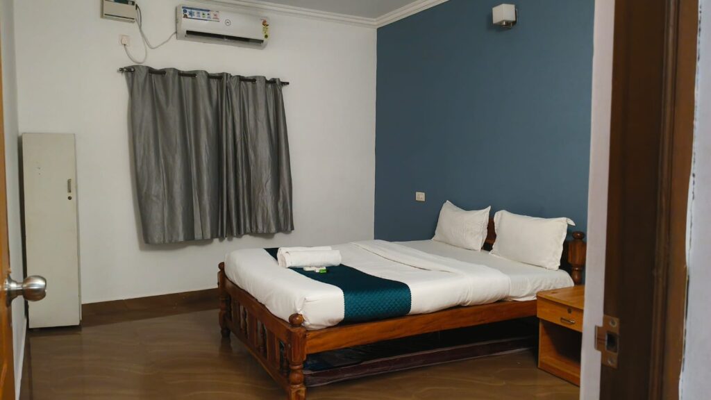 WhatsApp Image 2025-11-17 at 15.23.04 (1)