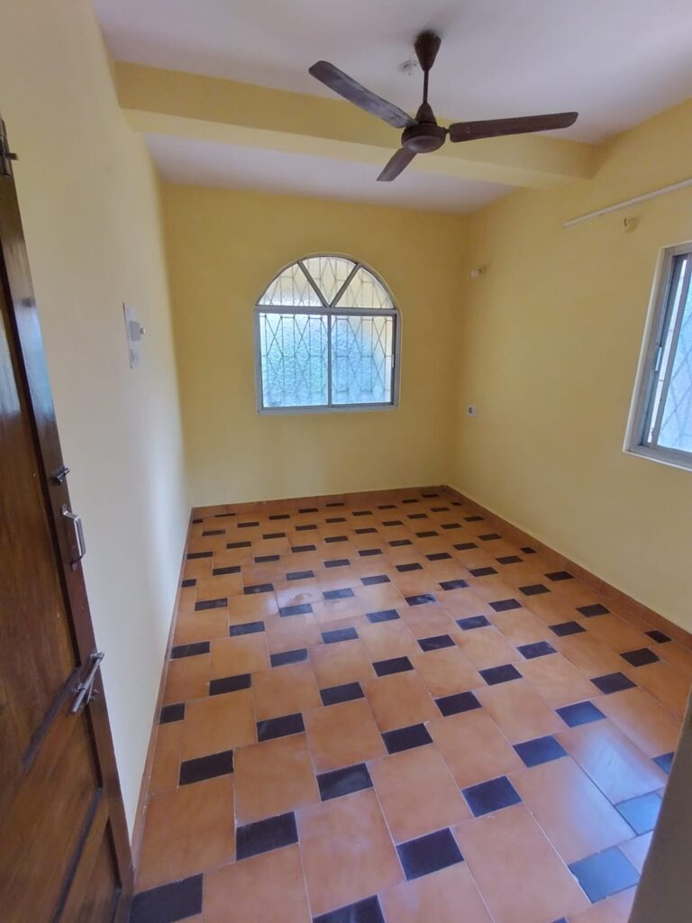 WhatsApp Image 2025-11-17 at 15.50.11 (2)