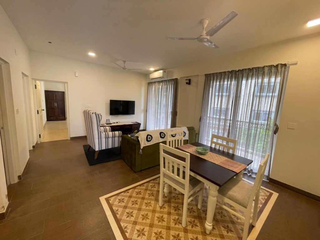 WhatsApp Image 2025-11-24 at 15.08.42 (2)