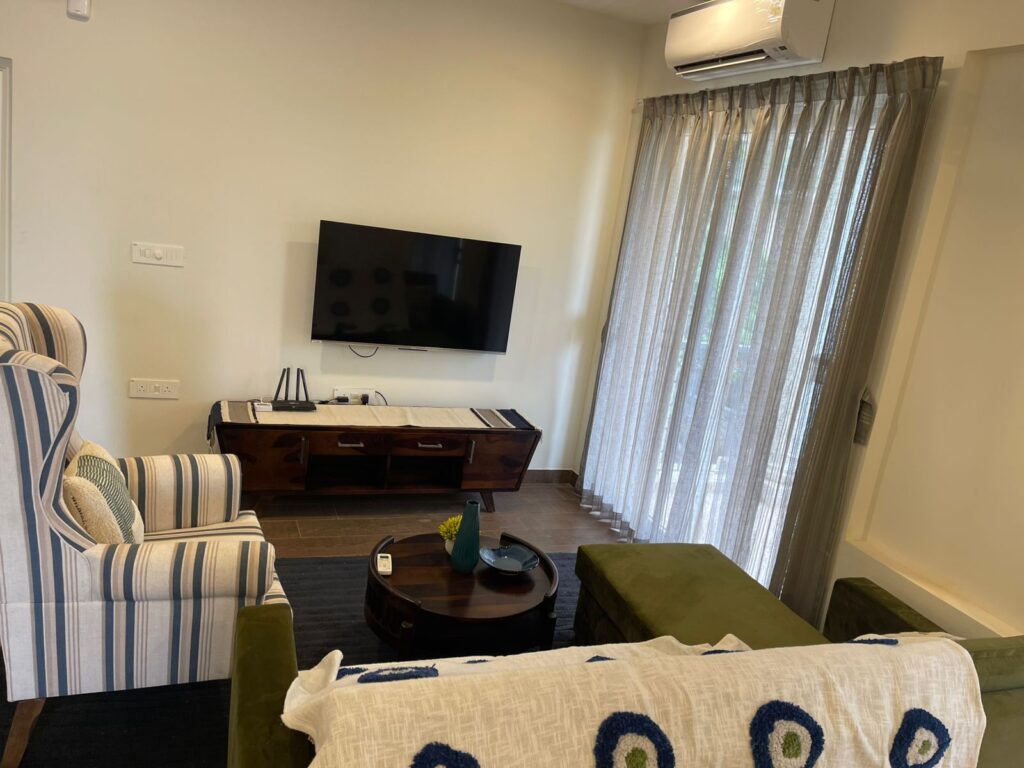 WhatsApp Image 2025-11-24 at 15.08.43 (1)