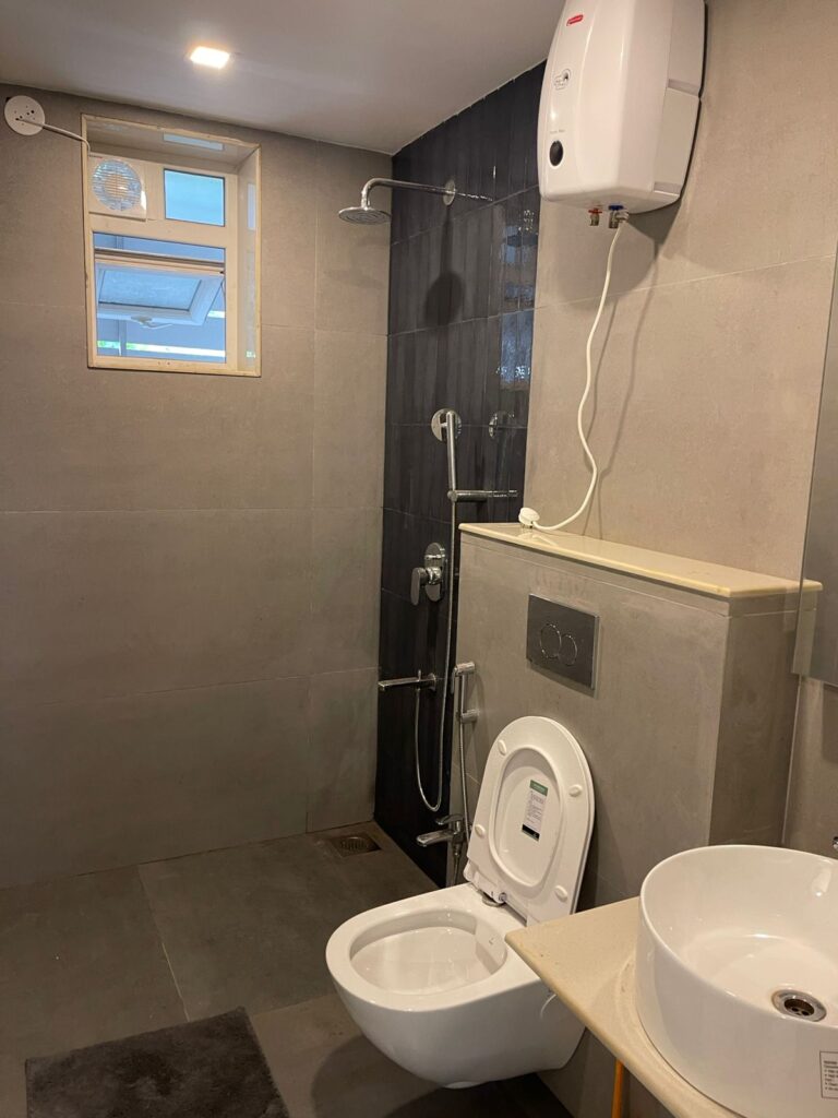 WhatsApp Image 2025-11-24 at 15.08.48 (1)