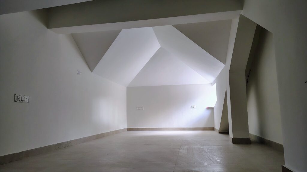 WhatsApp Image 2025-11-24 at 15.13.42 (1)