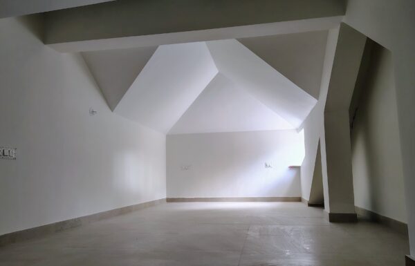 WhatsApp Image 2025-11-24 at 15.13.42 (1)