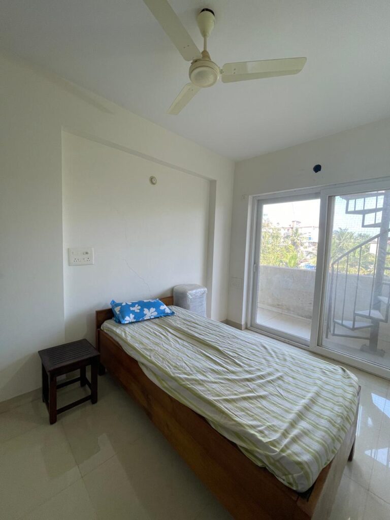 WhatsApp Image 2025-11-26 at 12.01.52 (1)