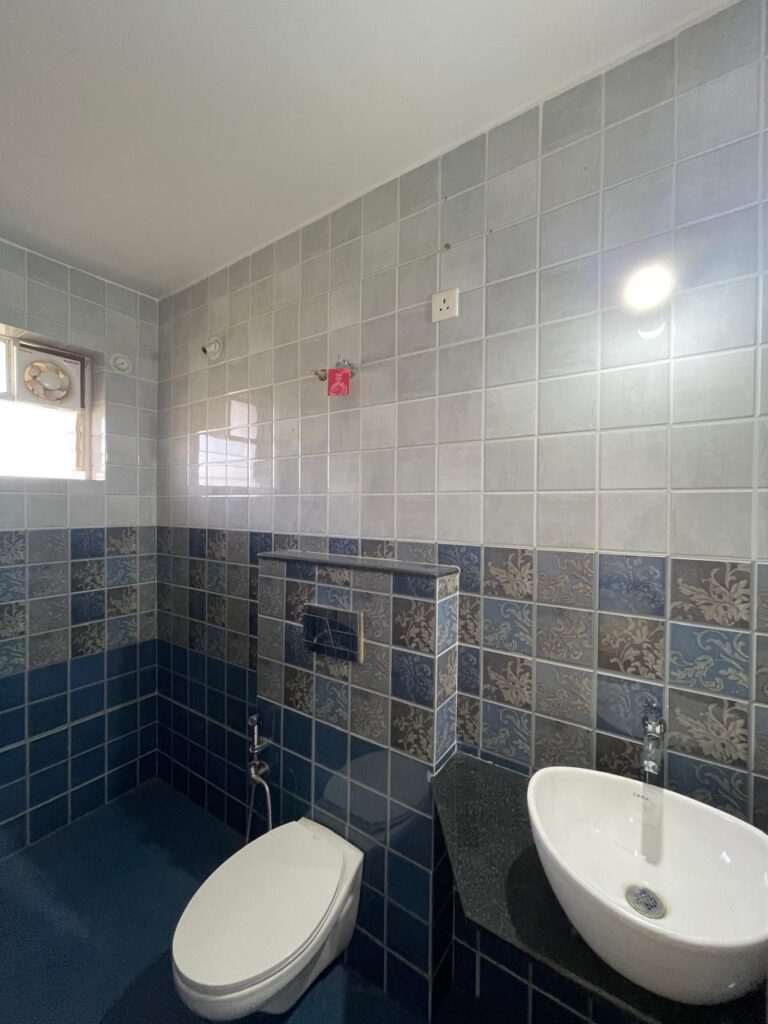 WhatsApp Image 2025-11-26 at 12.01.54