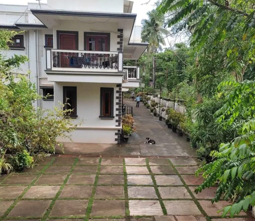 WhatsApp Image 2025-12-12 at 07.30.48