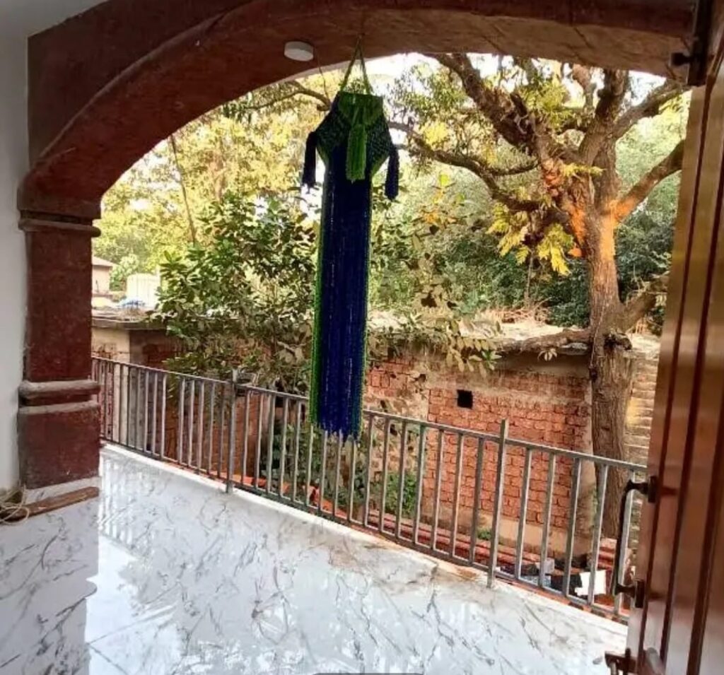 WhatsApp Image 2025-12-18 at 13.22.00 (2)