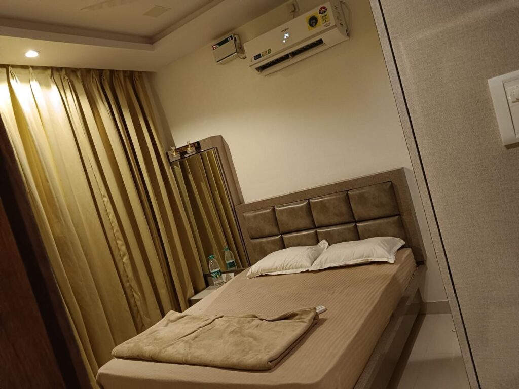 WhatsApp Image 2025-12-30 at 07.09.41